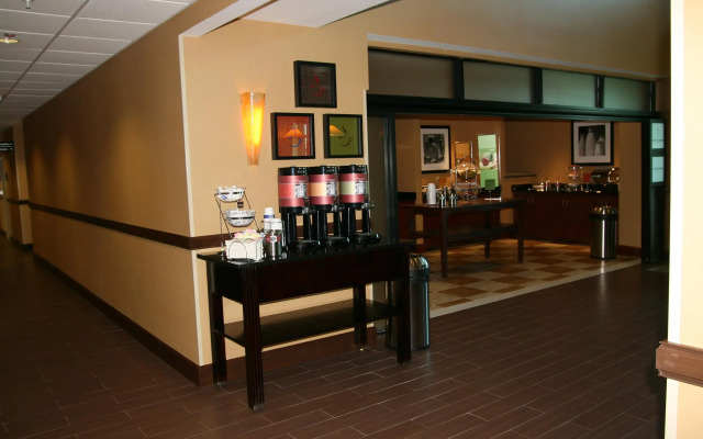 Hampton Inn & Suites Jacksonville - Beach Blvd/Mayo Clinic