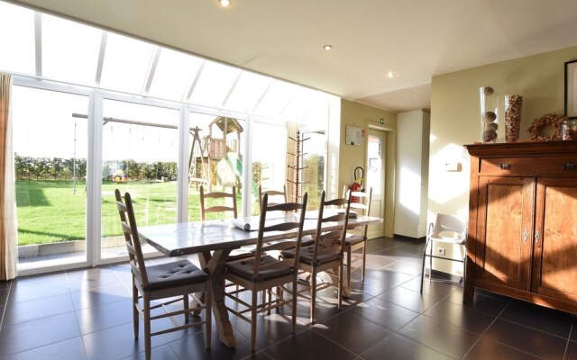 Graceful Holiday Home in Beveren aan de Ijzer With Terrace