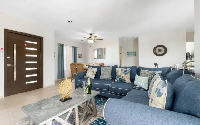 3BR Villa Central Location Private Pool Patio