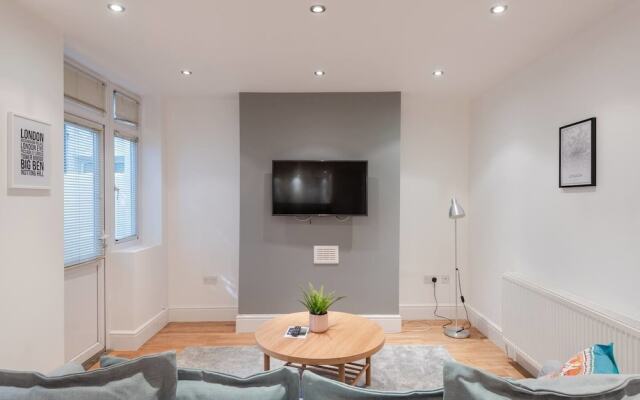 Newly Refurbished 1 Bedroom For 4 In Chelsea