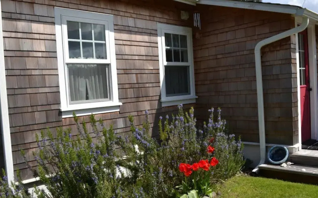 102 Spruce