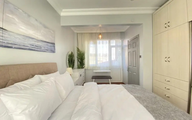 Modern and Stylish Flat Near Taksim Square