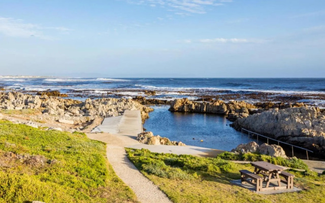Two Palm House - Vermont