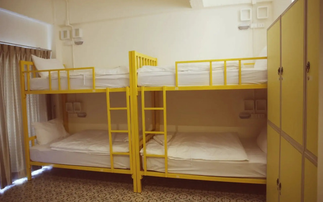 Sino Hostel Kata