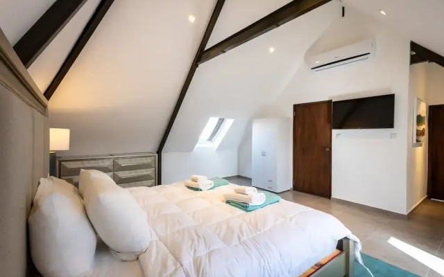 The Handelskade Crown A Historical Penthouse