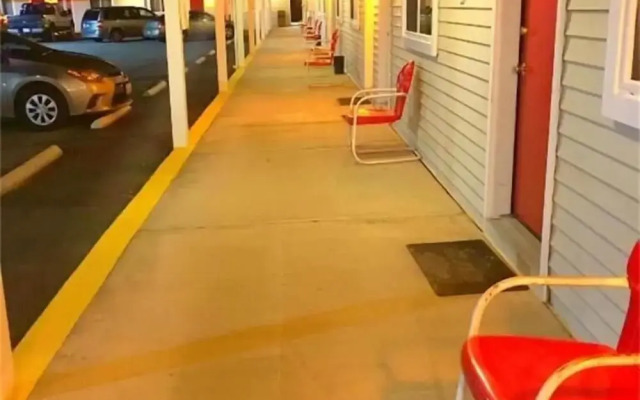 Belmont Motel