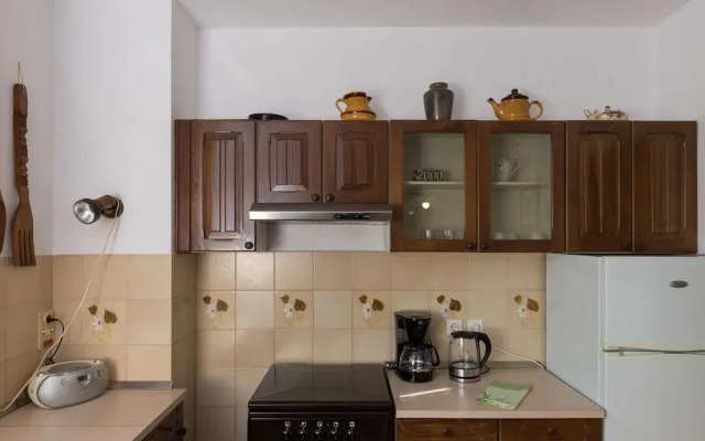 Apartment Vukic - Studio Apartment With Terrace and Garden View