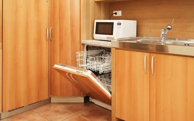 Funny Dolphins Apartments Arbat