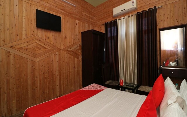 OYO 14772 Vikas Hotel