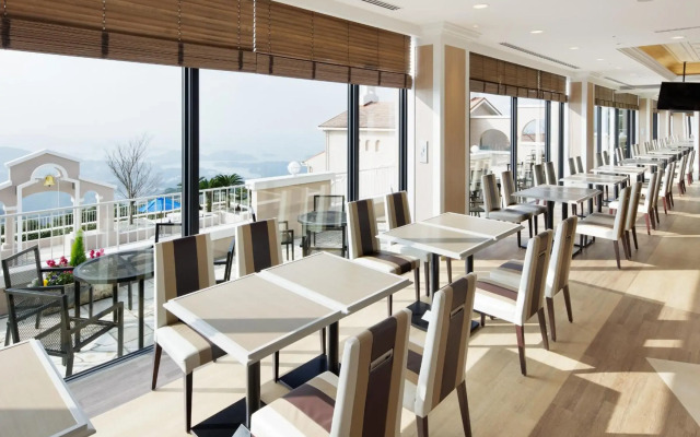 Yumihari No Oka Hotel