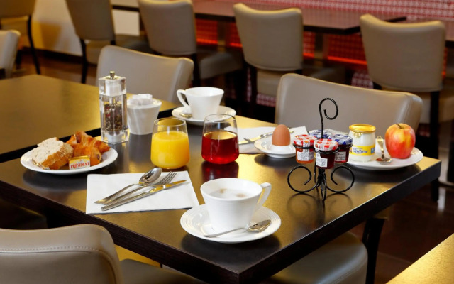 Hotel Les Herbes Folles