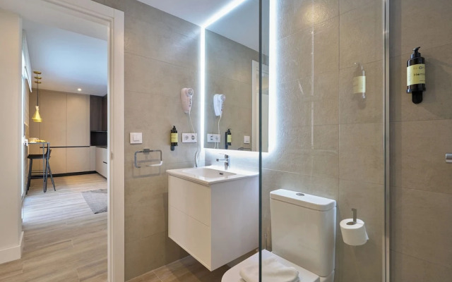 Casa Pizarro, by Homing U