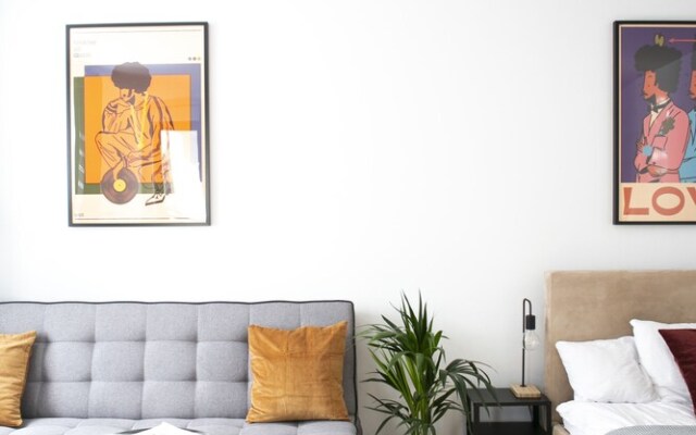 oompH Warsaw Center Well Designed Apt