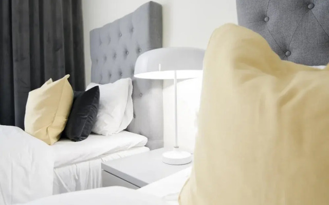 ELD3- Spacious 3 bedroom apt close to Puerto Banus