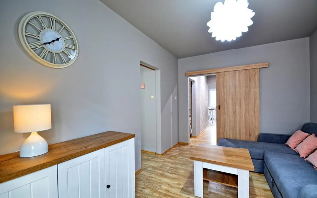 Apartament Dworcowa 4