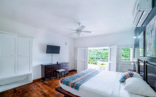 Negril Beach Club