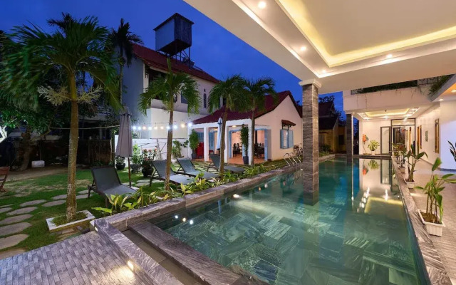 Legend Oasis Boutique Hoi An Hotel