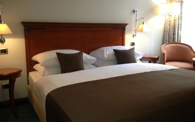 Best Western Premier Hotel Astoria