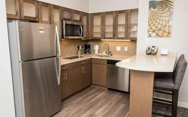 Staybridge Suites Houston - Humble Beltway 8 E by IHG