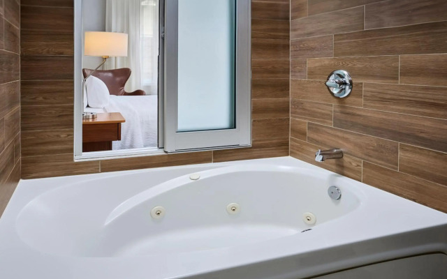 Fairfield Inn & Suites by Marriott Ottawa Kanata
