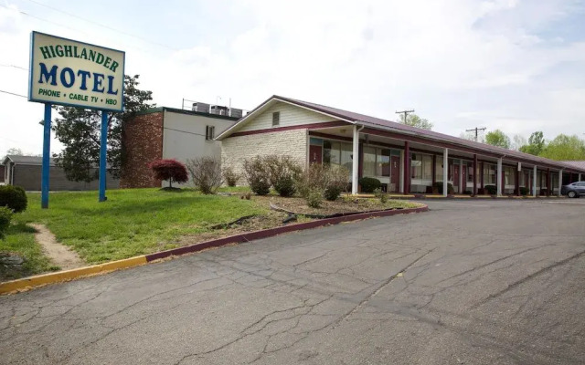 Highlander Motel
