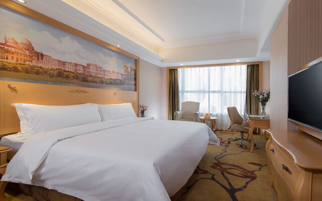 Vienna Hotel Shenzhen Qianhai Branch