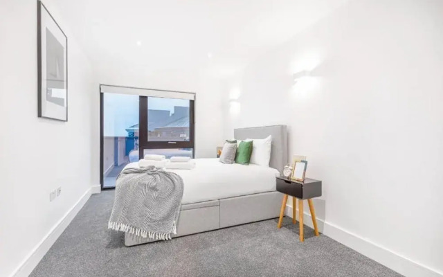 Brentford - 2 Bedroom, Brentford