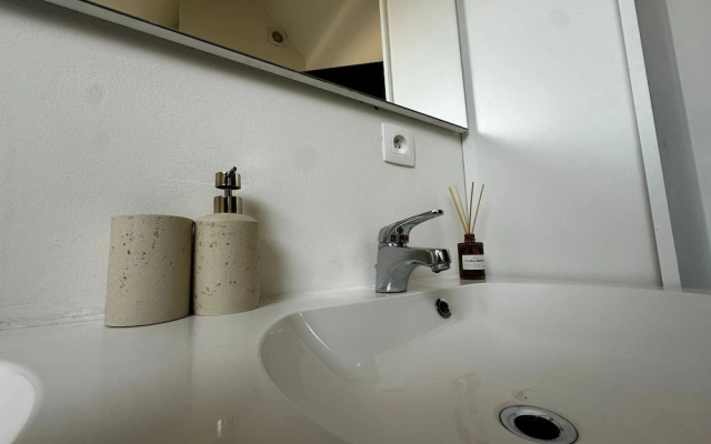 Chic 2 Apartments Near to City Center