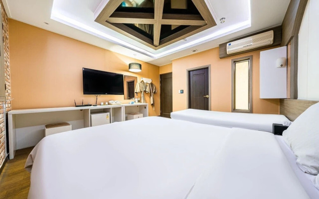 Suwon Rose Hotel