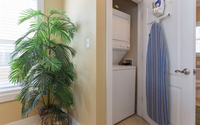 Island Paradise 8AD - 1 Br Condo