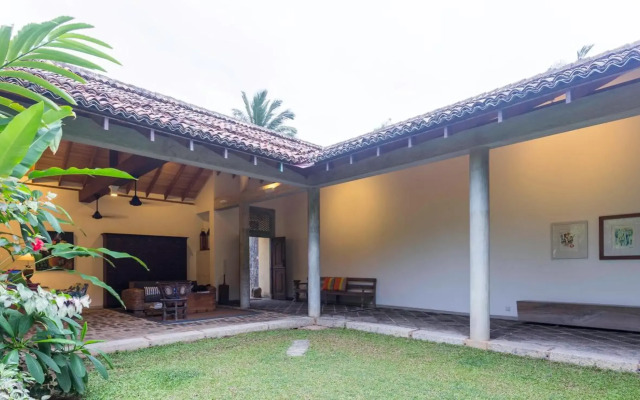 Villa Saffron Hikkaduwa