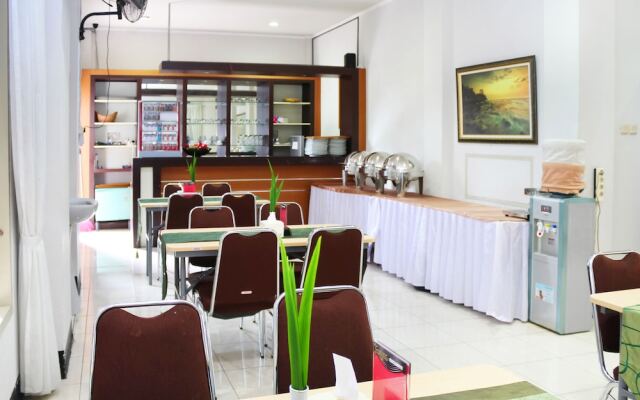 Airy Mataram Cakranegara Maktal 3 Lombok
