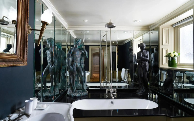 The Gore London – Starhotels Collezione