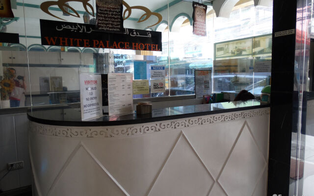 OYO 138 White Palace Hotel