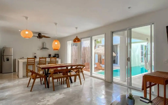 Villa Kuxtah, Beautiful bungalow with Private Pool