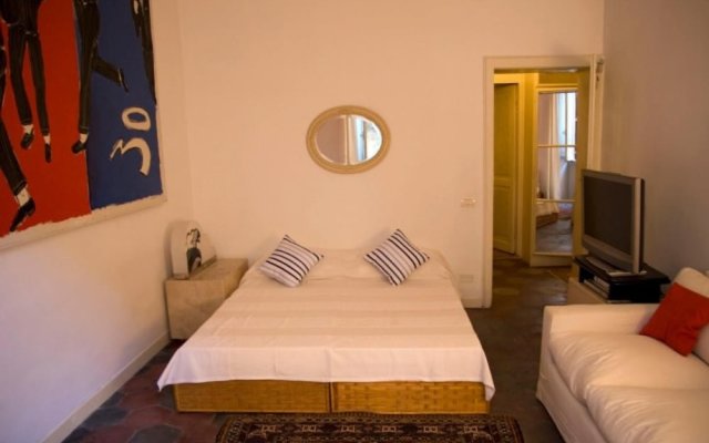 Rome With a Garden Delightful 1 Bedroom Apartment With Private Garden in Historic Trastevere