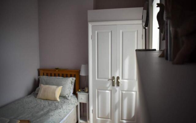 TLC Exmouth Bed and Breakfast