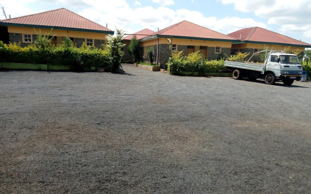 Savannah Lodge Nguluni