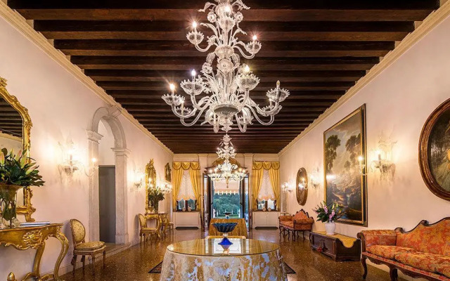 Villa Franceschi Hotel & Resort