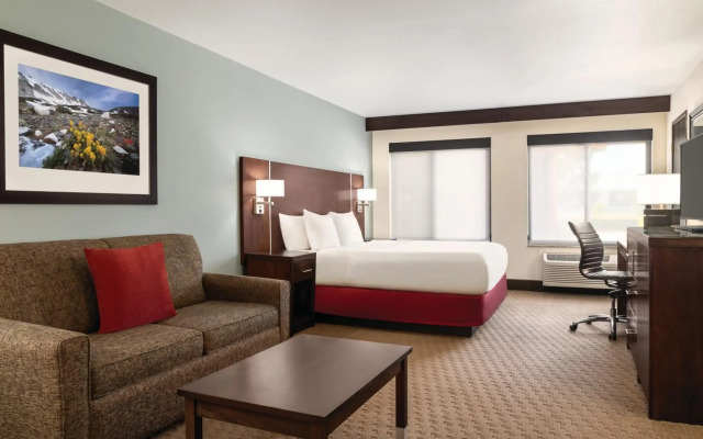 Radisson Hotel Colorado Springs Airport