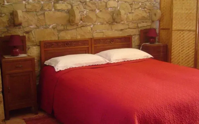 Liol Bed  Breakfast