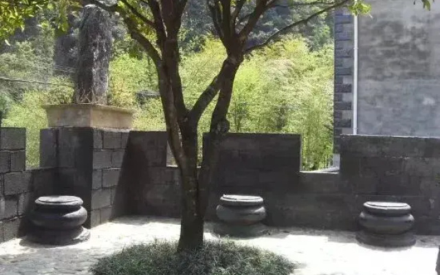 Shuimoting Xibiancheng Inn