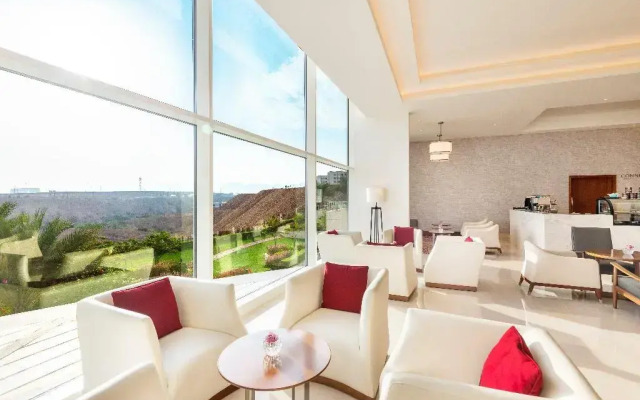 Crowne Plaza Muscat OCEC by IHG