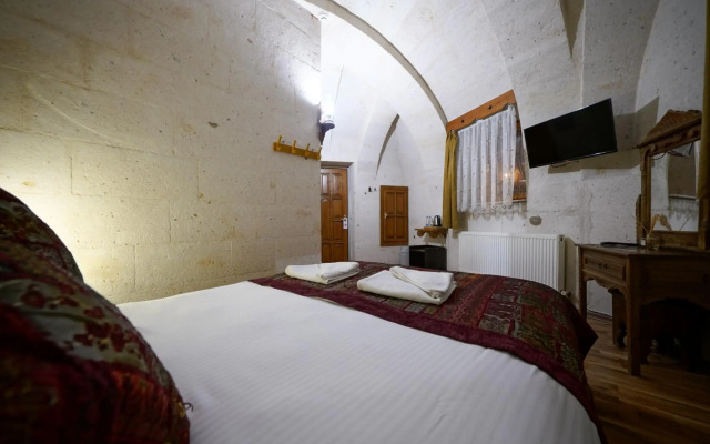 Arch Palace Hotel