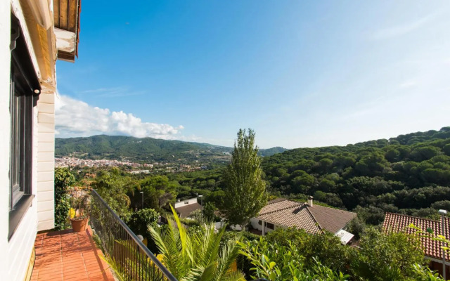 Finland House Barcelona- Increíbles vistas a la montaña