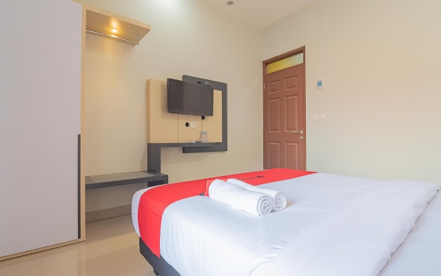 RedDoorz Plus near Taman Budaya Samarinda