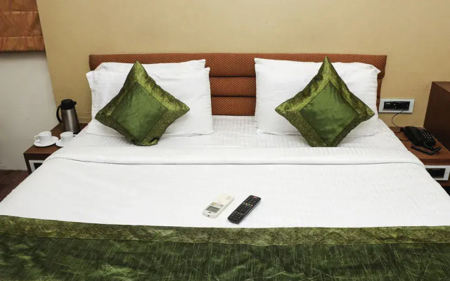 Treebo Saravana Boutique Inn