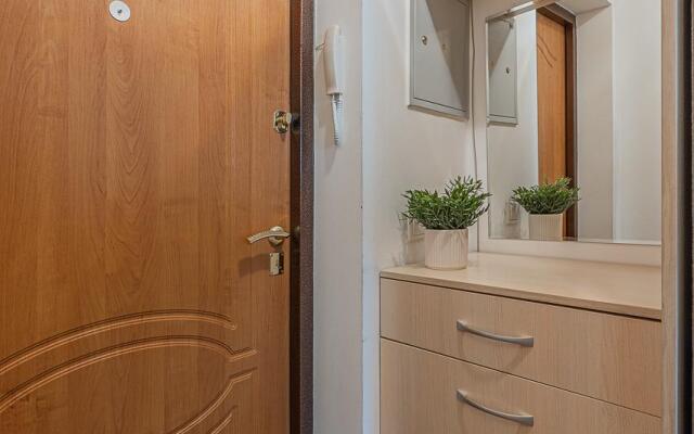 Лайт Апартаменты на улице Рощинская 29