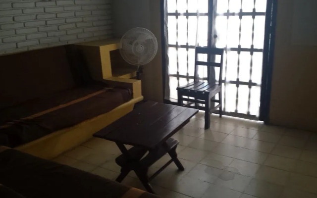 Hotel y Bungalows Los Arcos