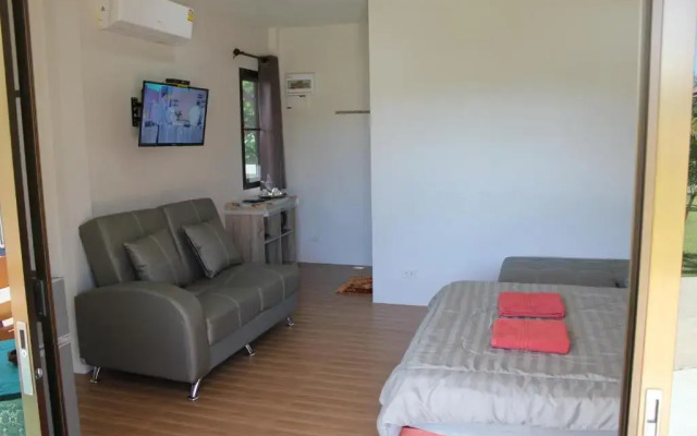 Naluemon Village FH 1